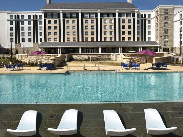 Guest-House-at-Graceland-Exterior-Pool-3_thumb