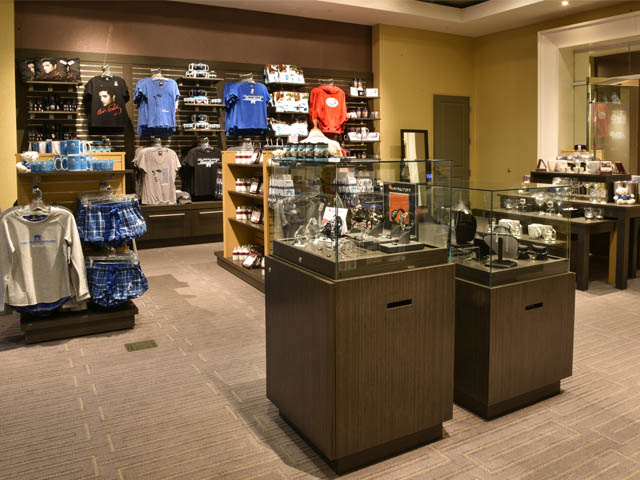 Guest-House-at-Graceland-Hotel-Gift-Shop-2