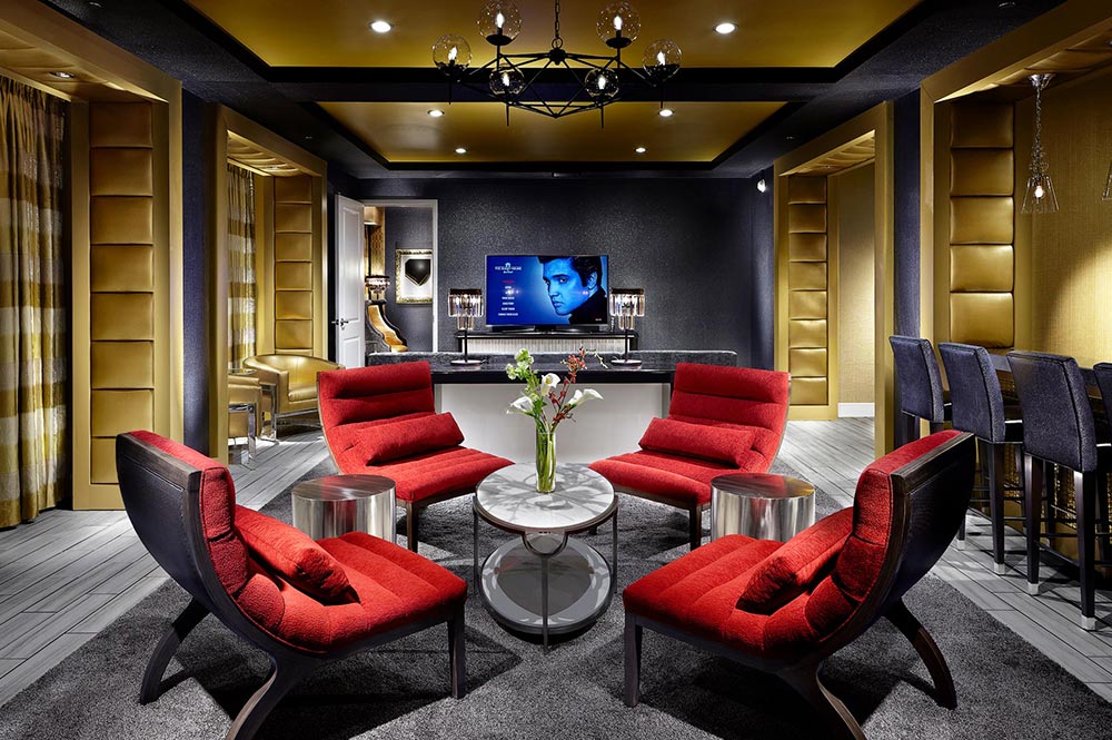 | The Guest House at Graceland The Guest House at Graceland - King Suite Living