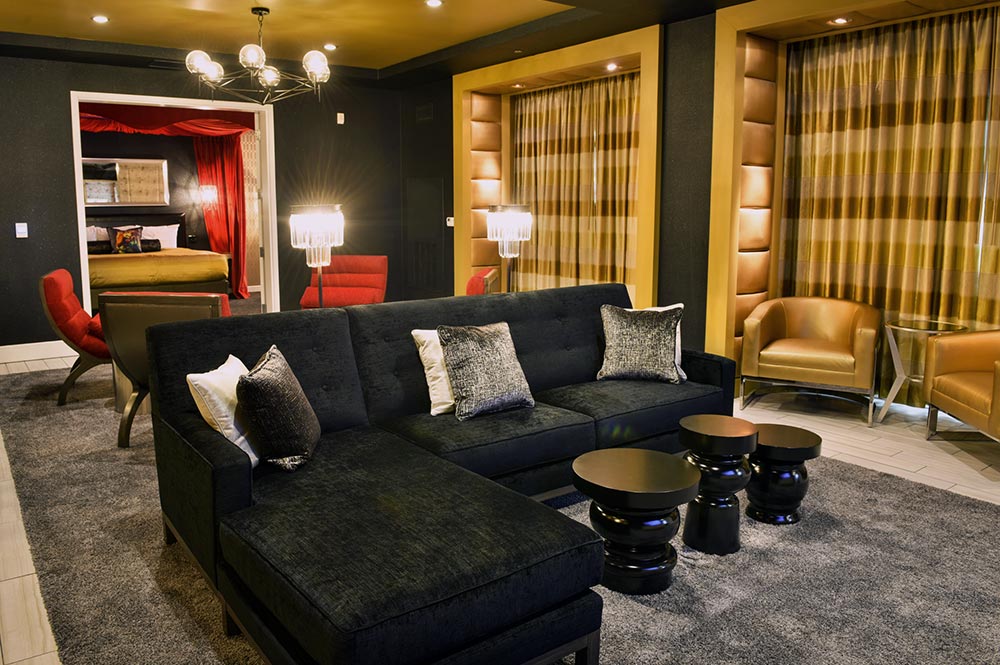 | The Guest House at Graceland The Guest House at Graceland - King Suite Living