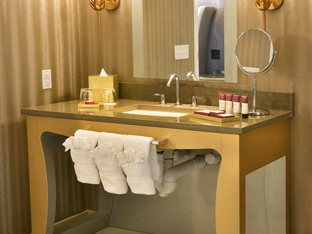 Guest-House-at-Graceland-Room-Graceland-Suite-5_Thumb