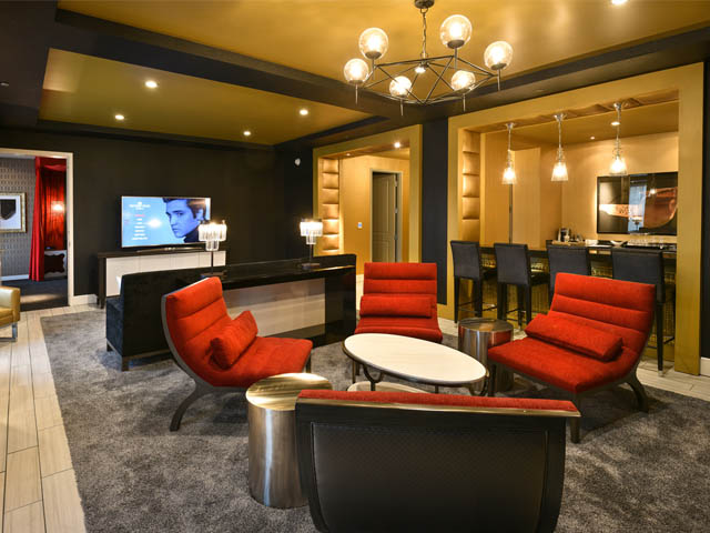 Guest-House-at-Graceland-Room-King-Suite-1-thumb