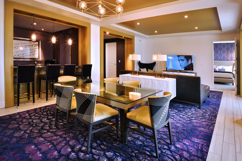 | The Guest House at Graceland The Guest House at Graceland - King Suite