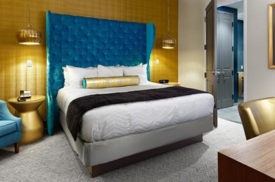 | The Guest House at Graceland The Guest House at Graceland - Living Room Suite Bedroom