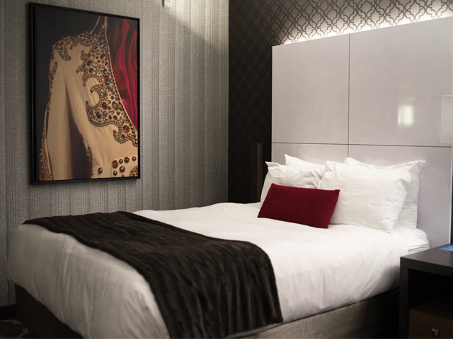 Guest-House-at-Graceland-Room-Standard-Room-thumbs