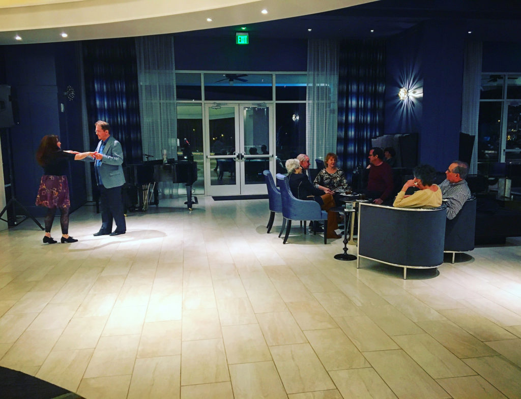 memphis-staycation-at-the-guest-house-at-graceland-10