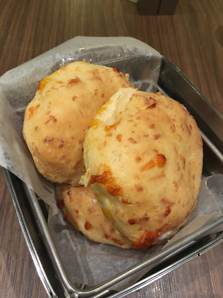 memphis-staycation-at-the-guest-house-at-graceland-5