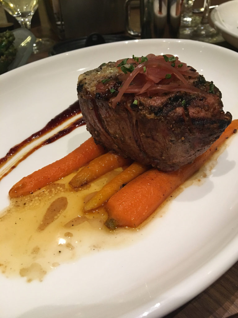 memphis-staycation-at-the-guest-house-at-graceland-8